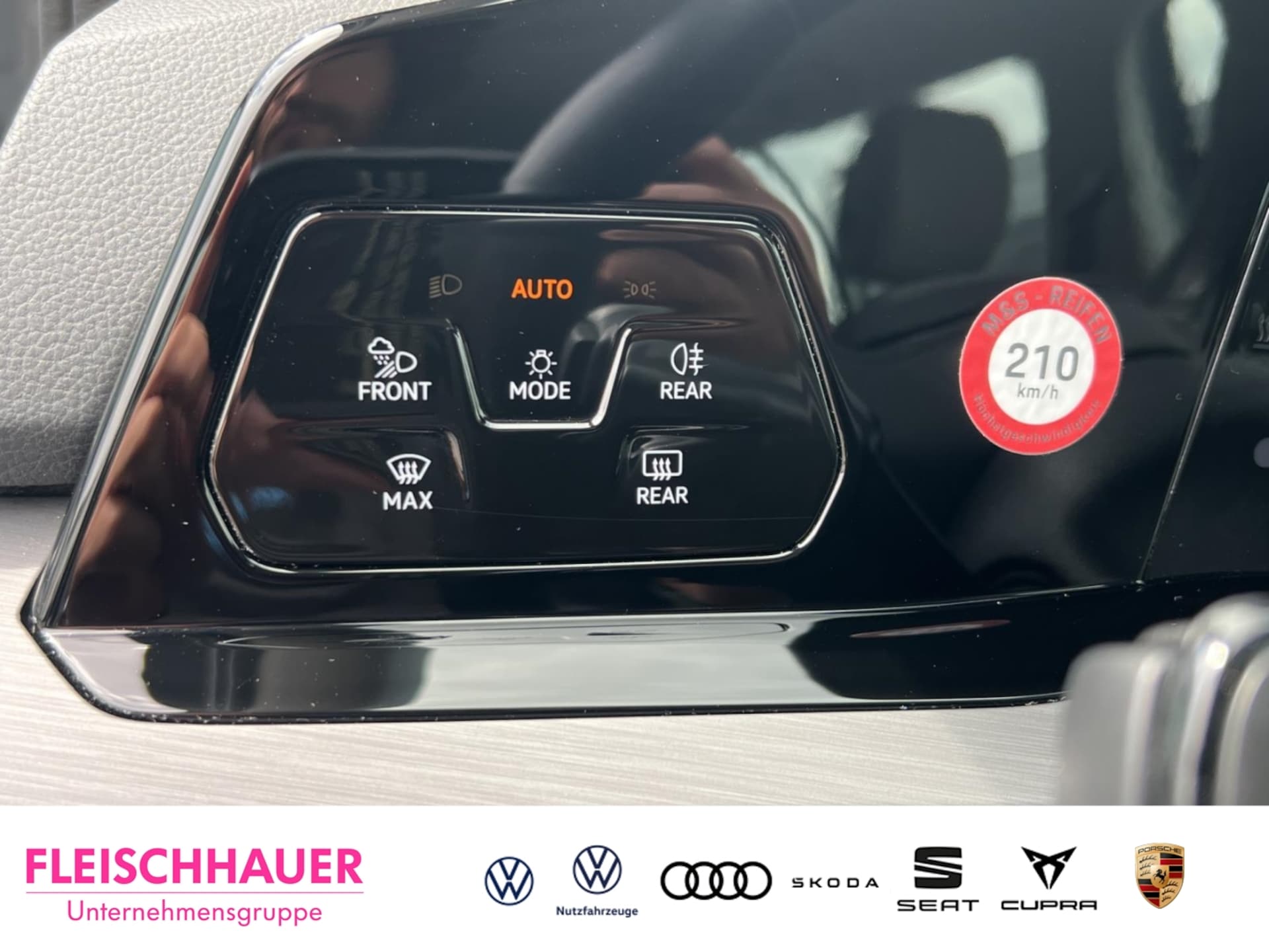Volkswagen Golf Style