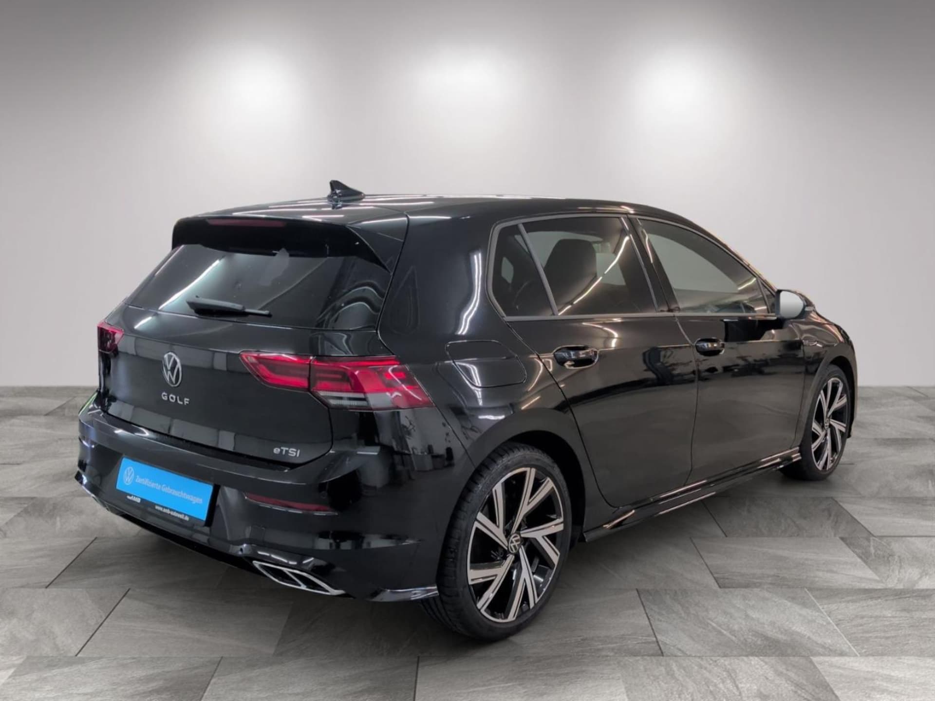 Volkswagen Golf R-Line