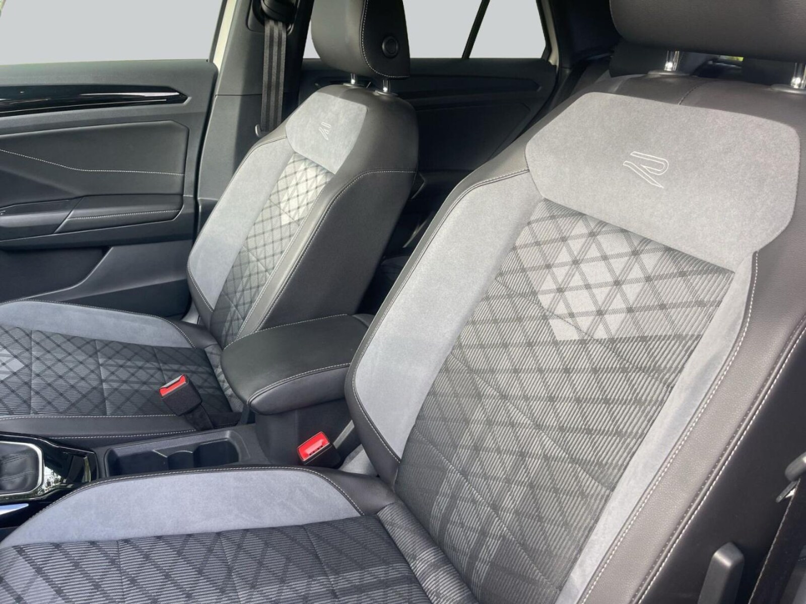 Volkswagen T-Roc – Bild 10