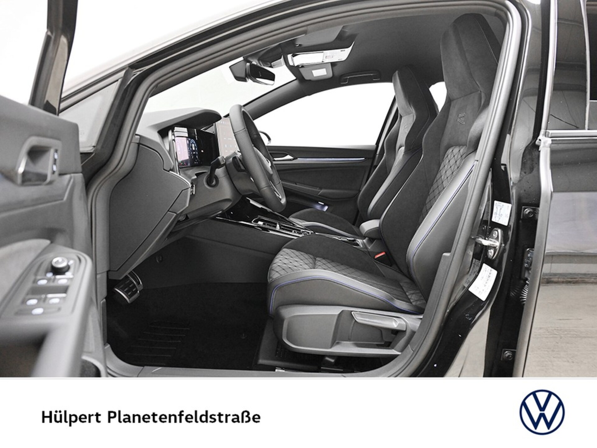Volkswagen Golf R-Line