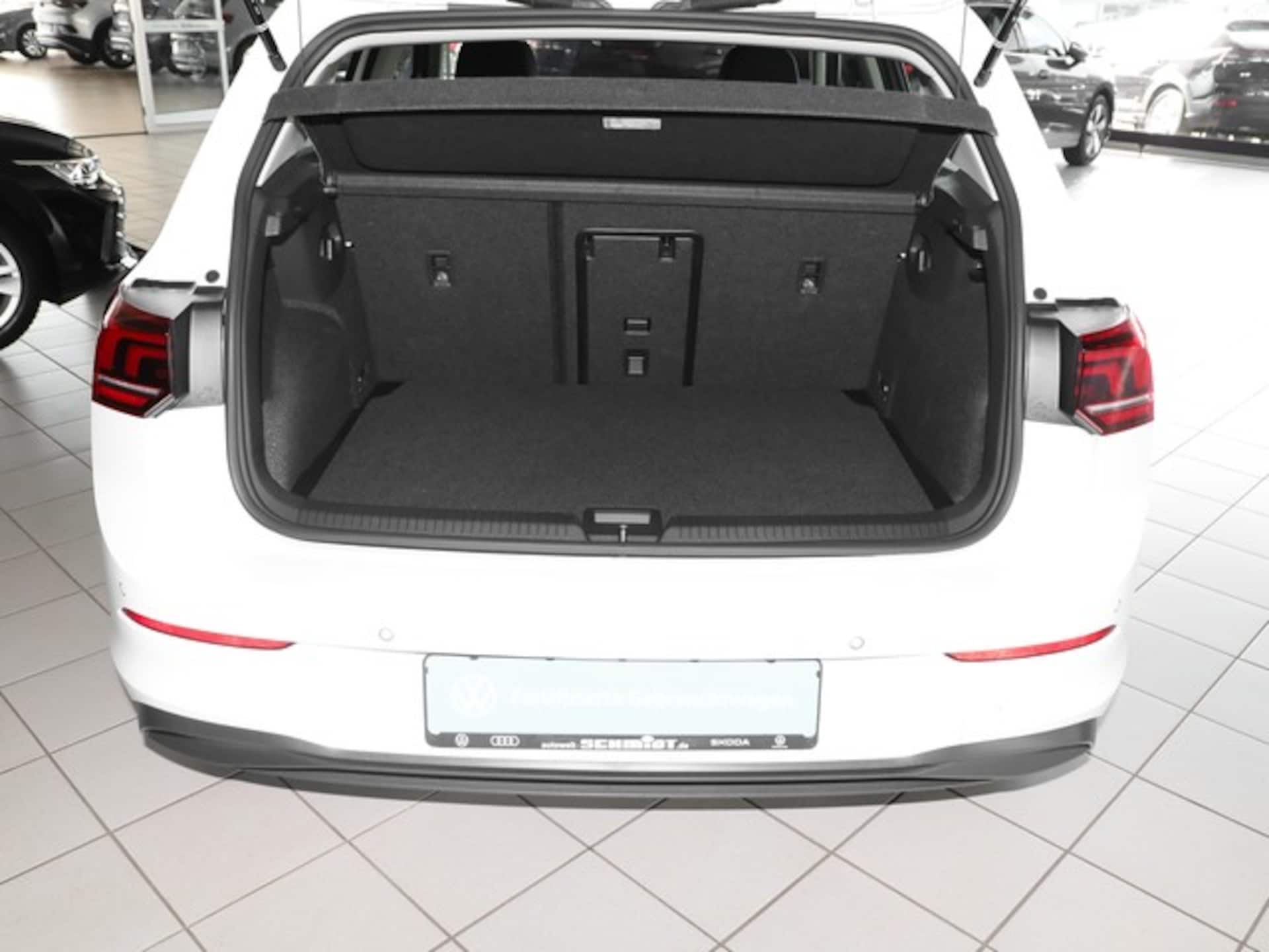 Volkswagen Golf Life