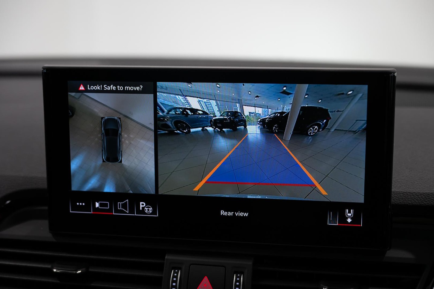 Image about Audi Q5 Sportback TFSI e 55 TFSI e quattro S tronic