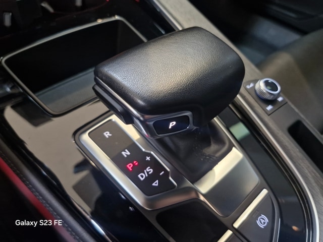 Audi A4 45 TFSI quattro Premium 195 265 kW hp S tronic 10