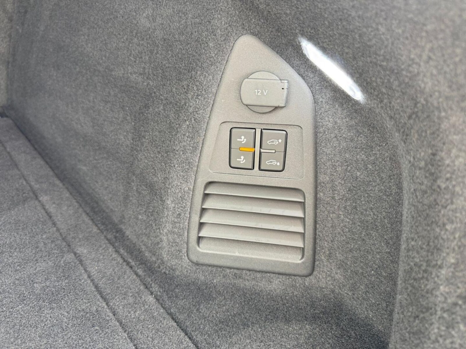 Volkswagen Touareg – Bild 18