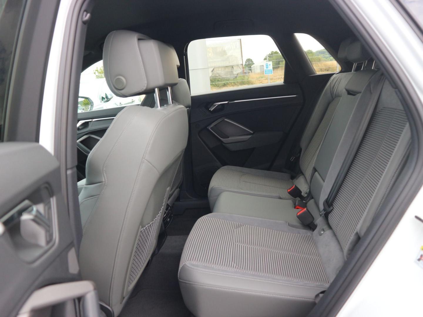 Image about Audi Q3 advanced 35 TDI S tronic