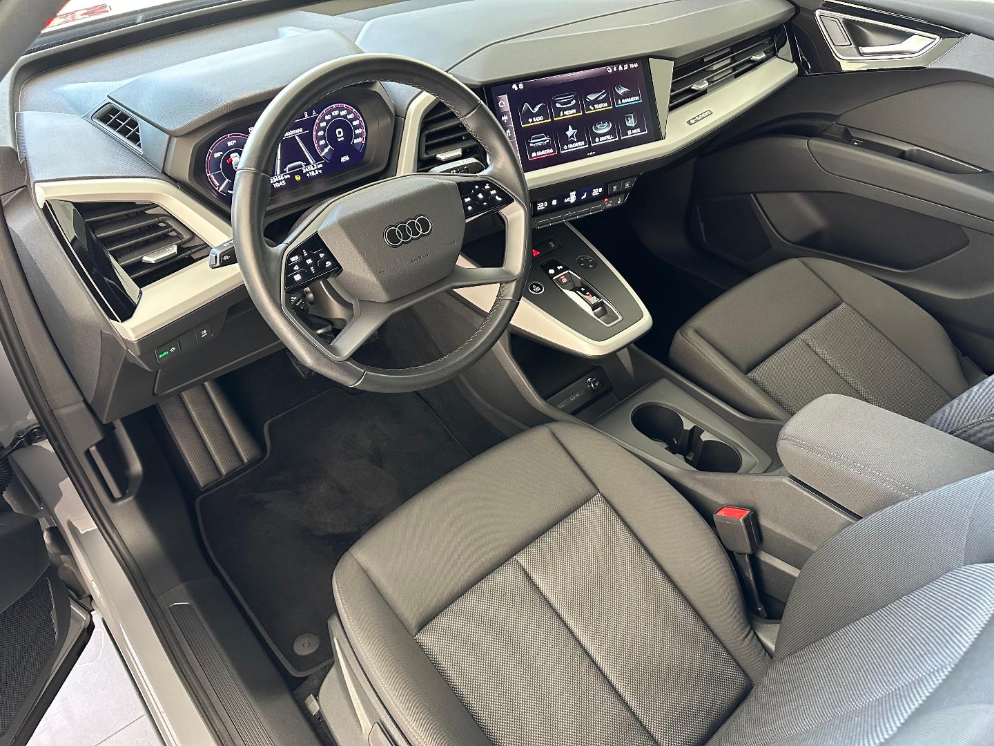 Image about Audi Q4 e-tron 40 e-tron