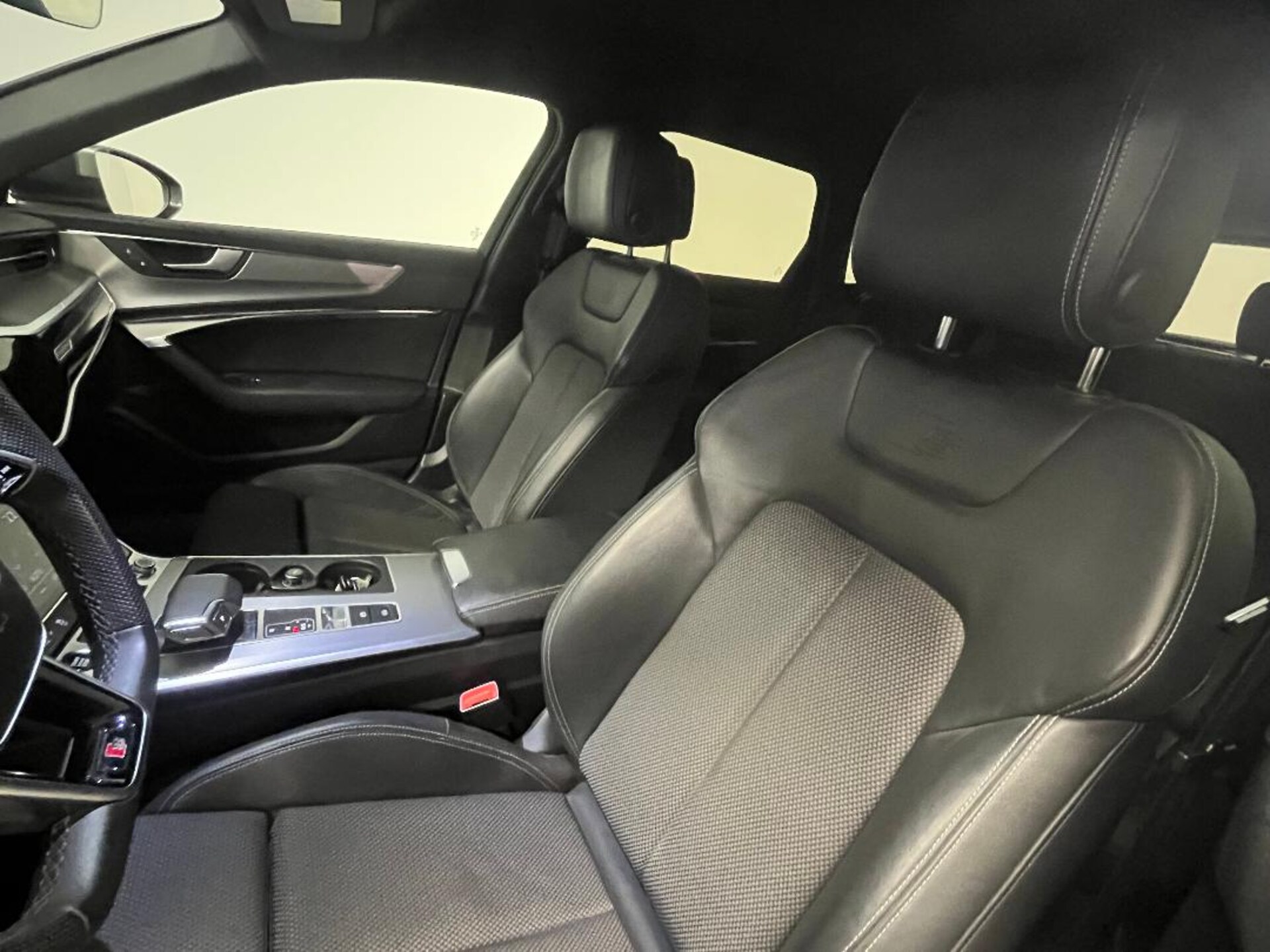 Audi A6 Avant S line