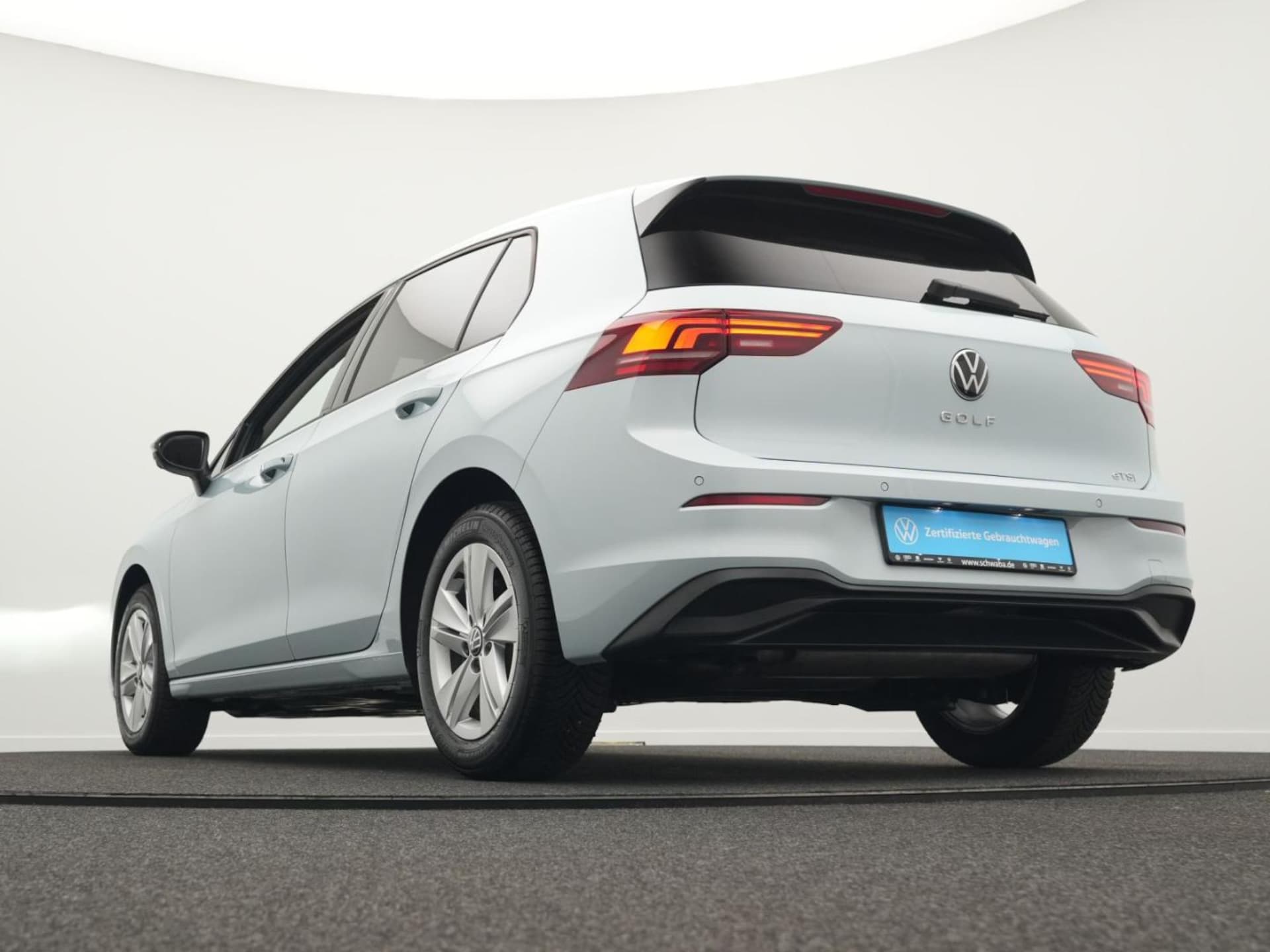 Volkswagen Golf Life