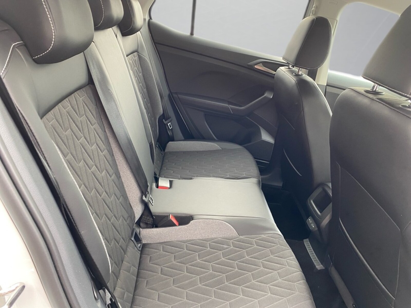 Volkswagen T-Cross – Bild 11
