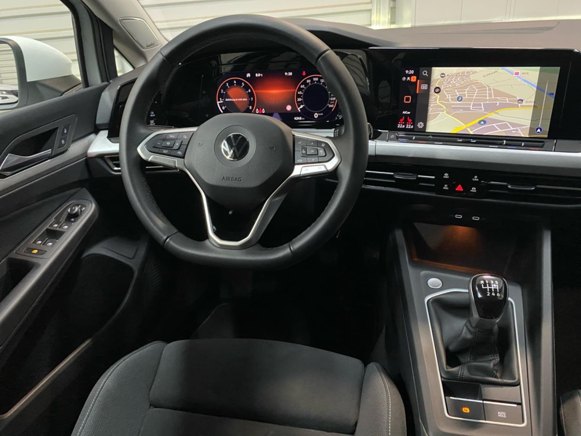 Volkswagen Golf Life