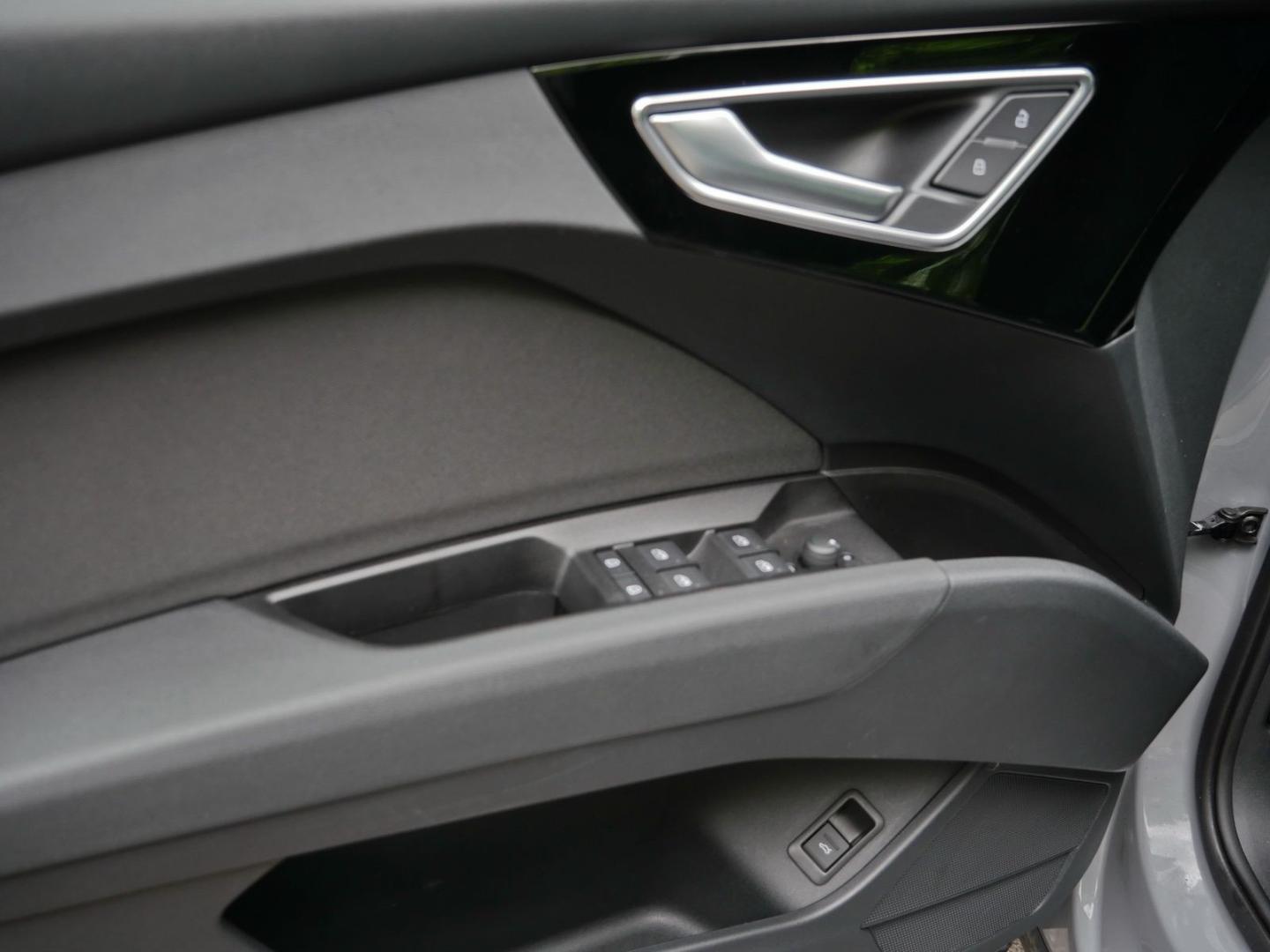 Image about Audi Q4 e-tron 40 e-tron