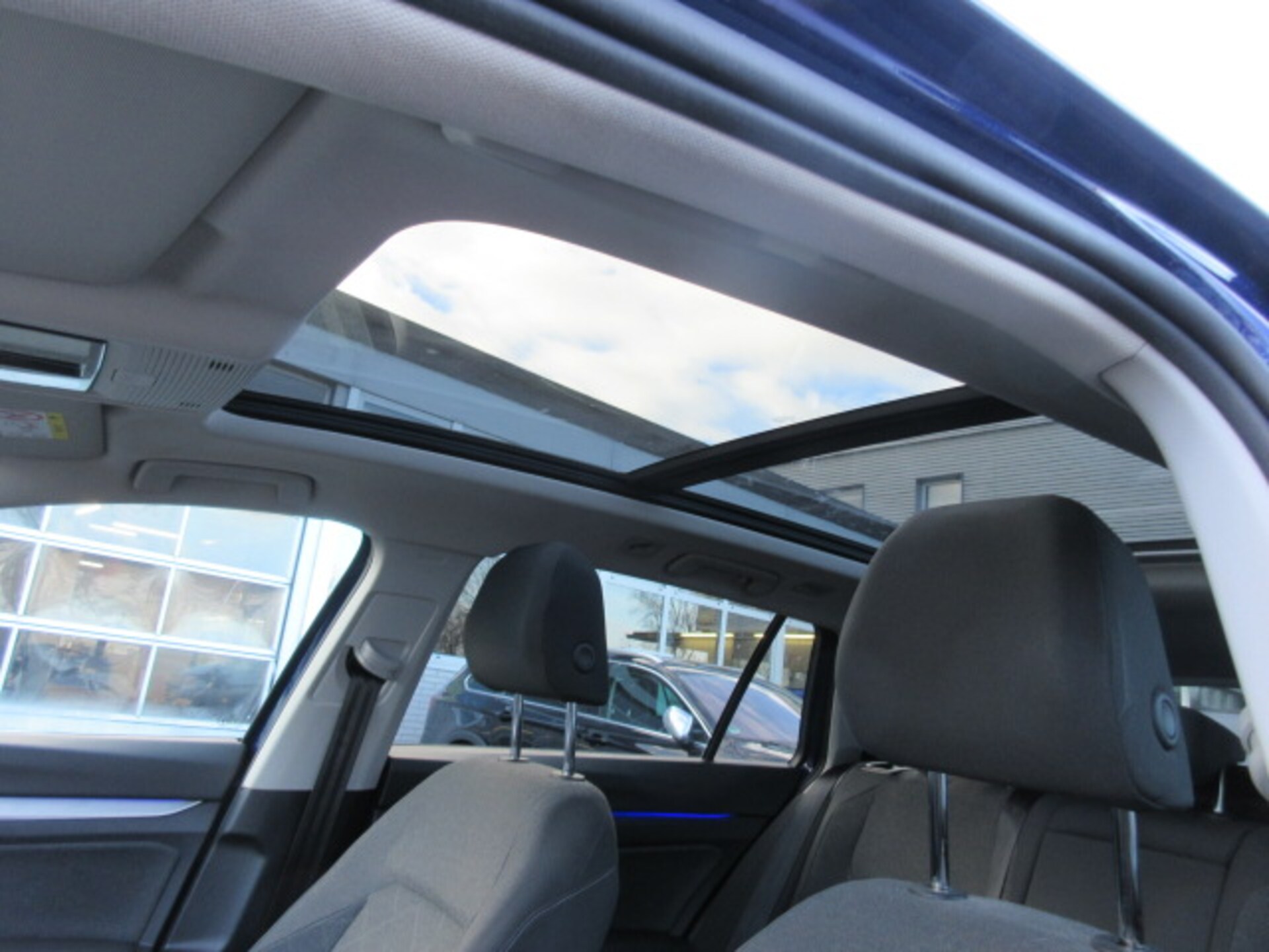 Volkswagen Golf Variant Life