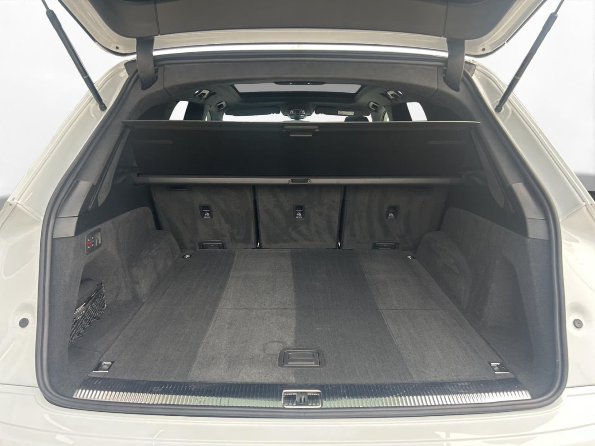 Audi SQ7 SUV
