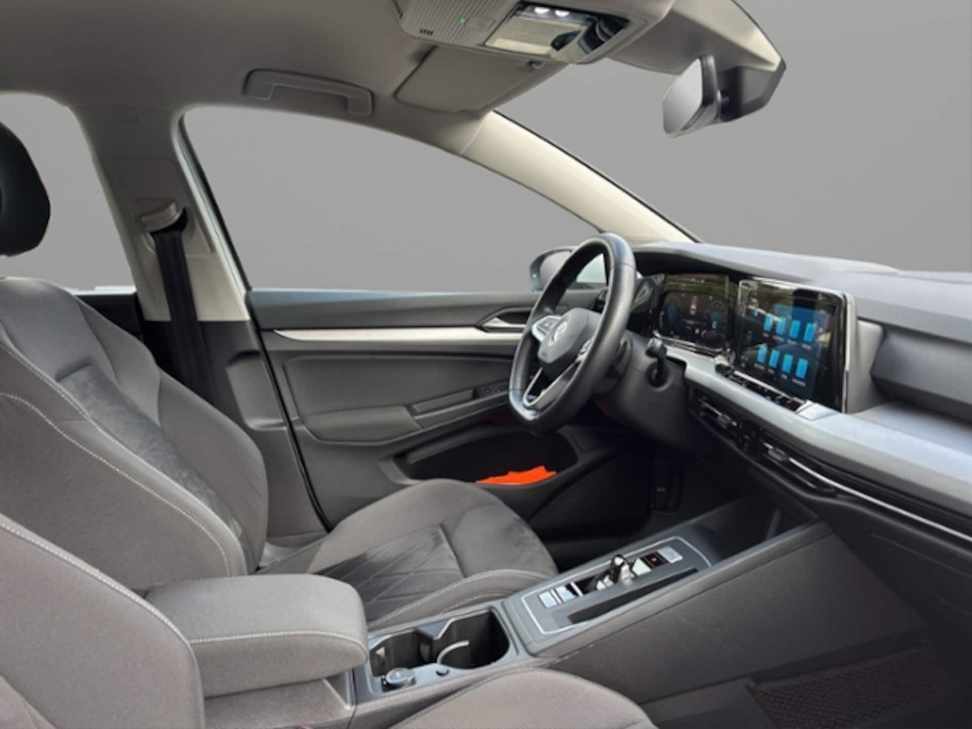Volkswagen Golf Life