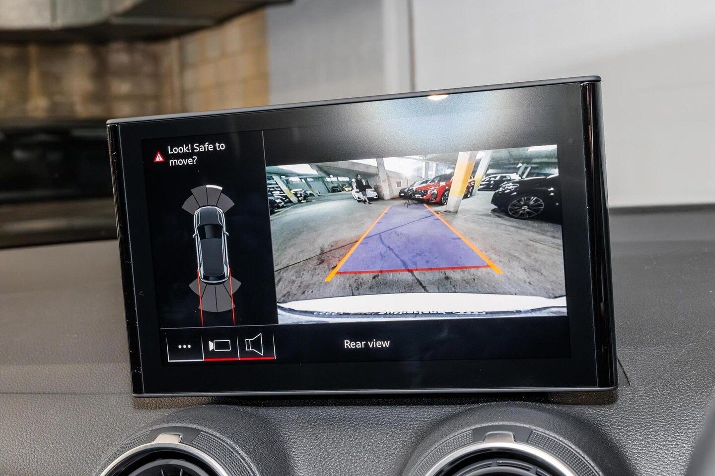 Image about Audi Q2 35 TFSI S tronic