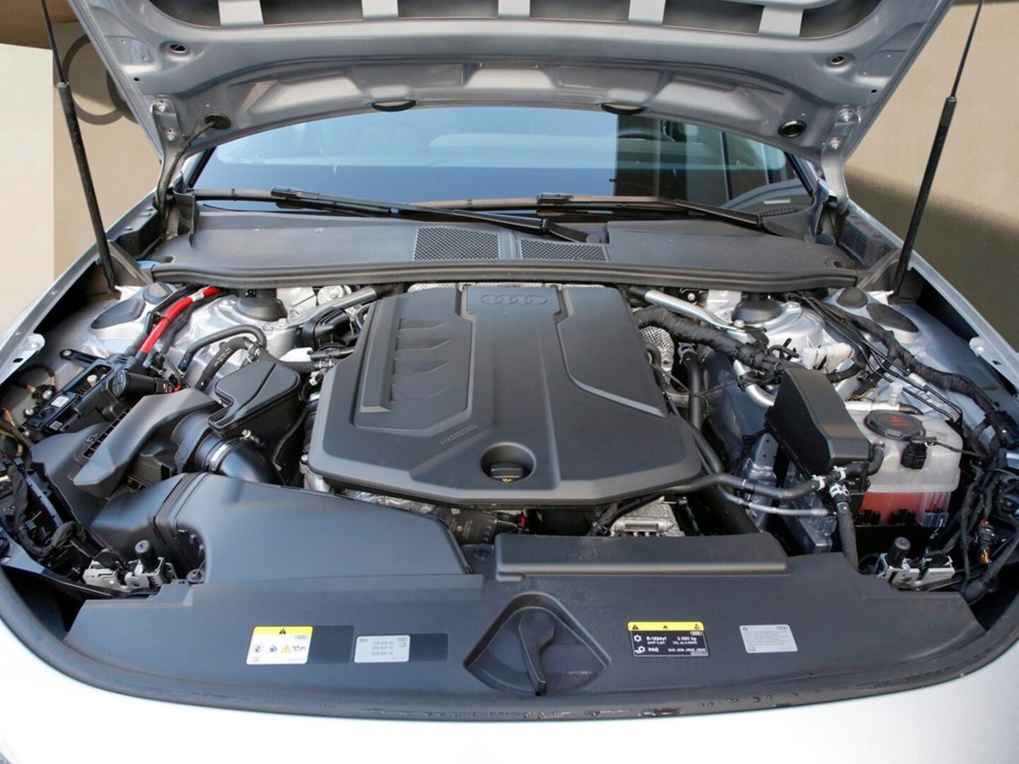 Bild über Audi A5 Avant TFSI 110 kW S tronic - für weitere Informationen kontaktieren Sie den Audi Partner