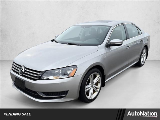 2014 VOLKSWAGEN PASSAT - Image 1