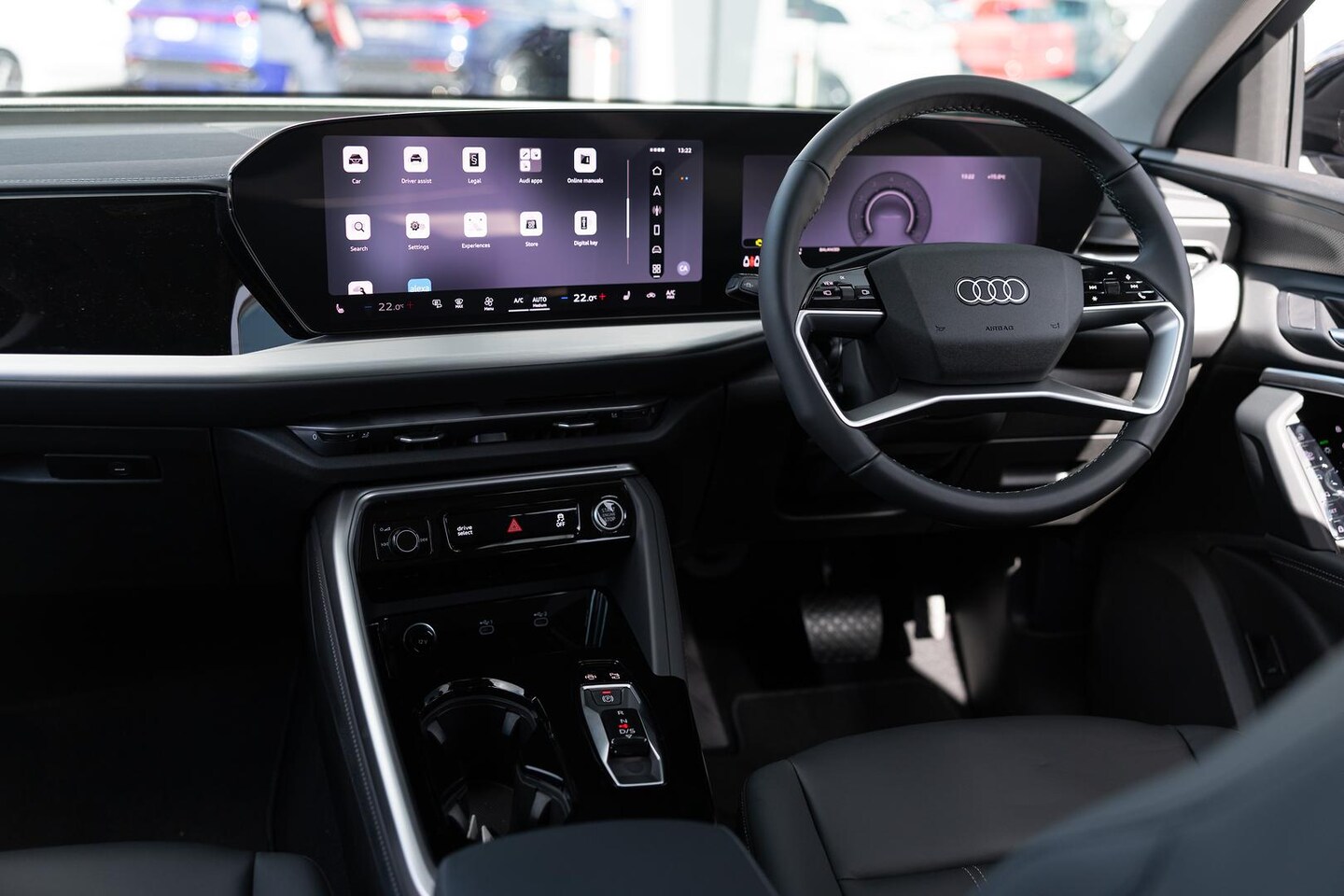 Image about Audi Q5 SUV TFSI S tronic