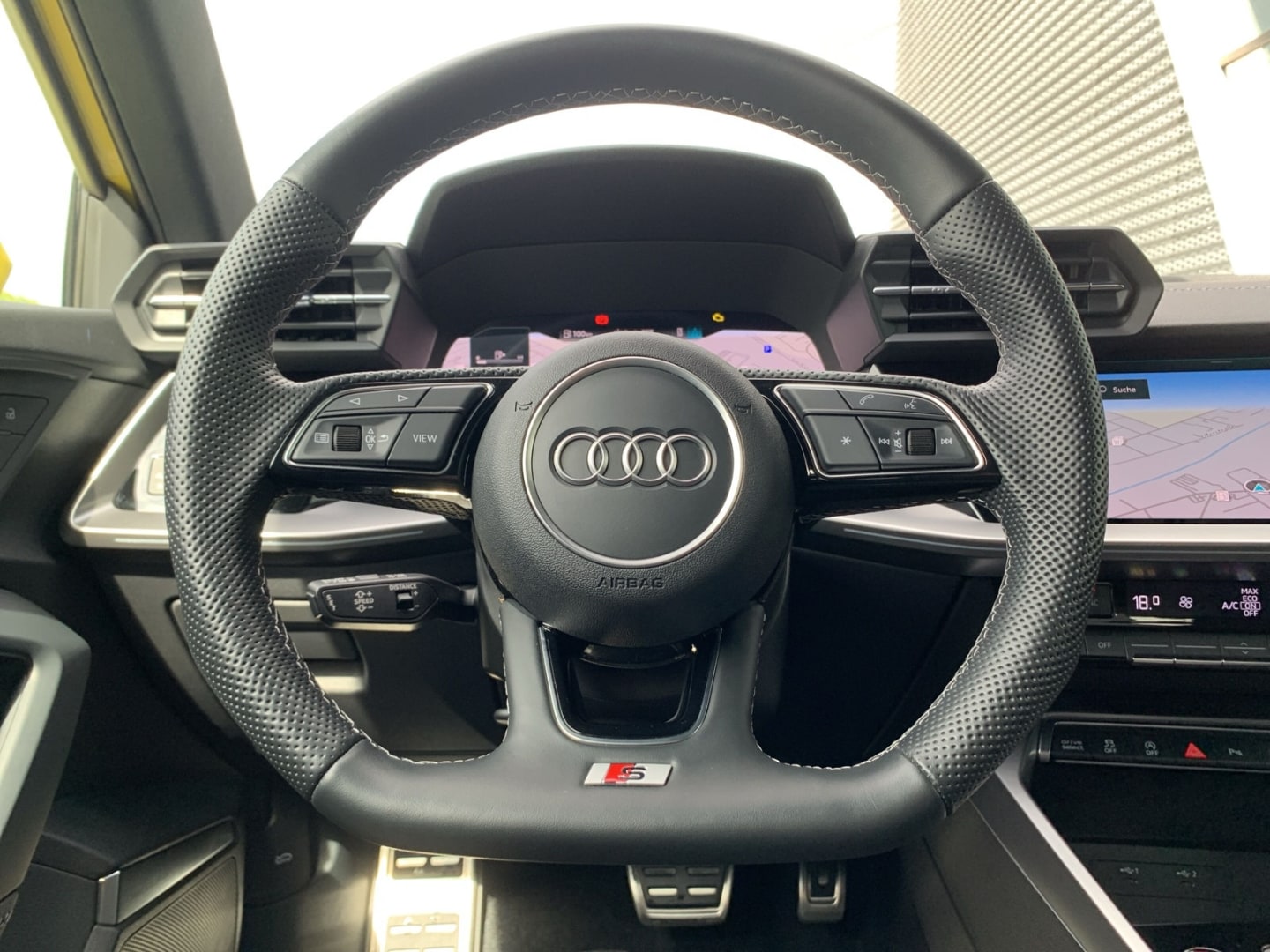 Bild über Audi S3 Sportback TFSI quattro S tronic - für weitere Informationen kontaktieren Sie den Audi Partner
