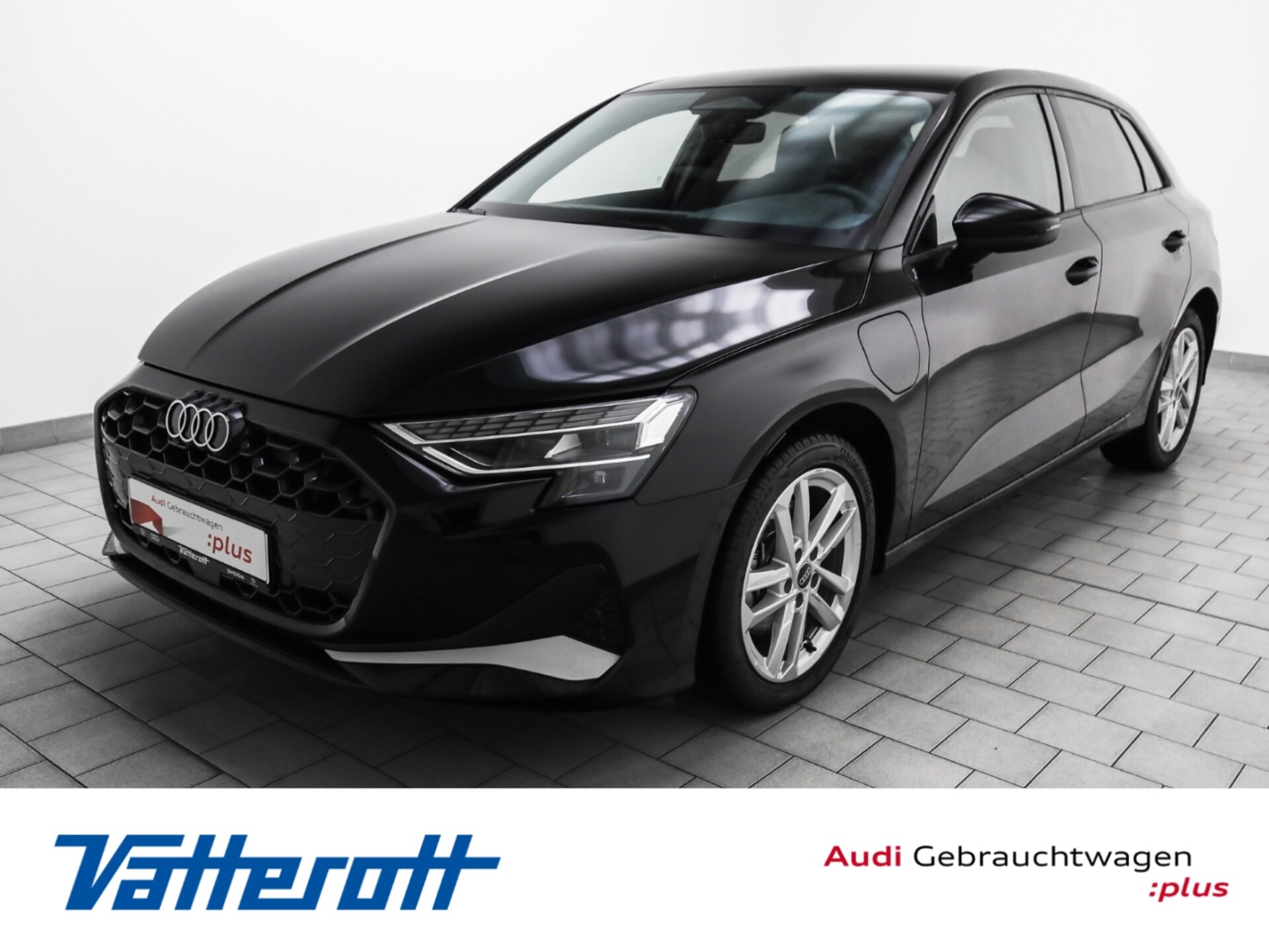 Audi A3 Sportback TFSI e — Audi A3 Sportback TFSI e advanced e 150 kW S tronic Sportback TFSI e advanced LED Navi ParkAssist
