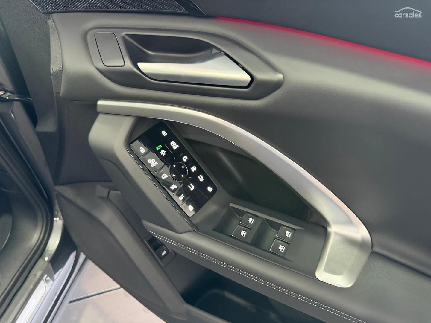 Image about Audi Q5 SUV TDI quattro 150 kW sport