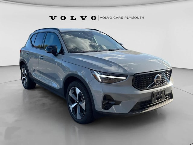 2026 Volvo XC40 Plus