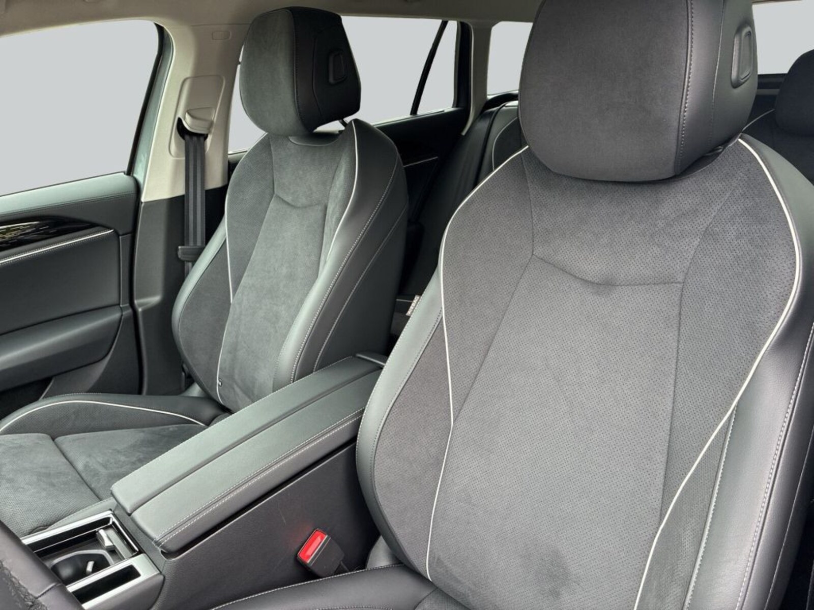 Volkswagen Passat – Bild 13