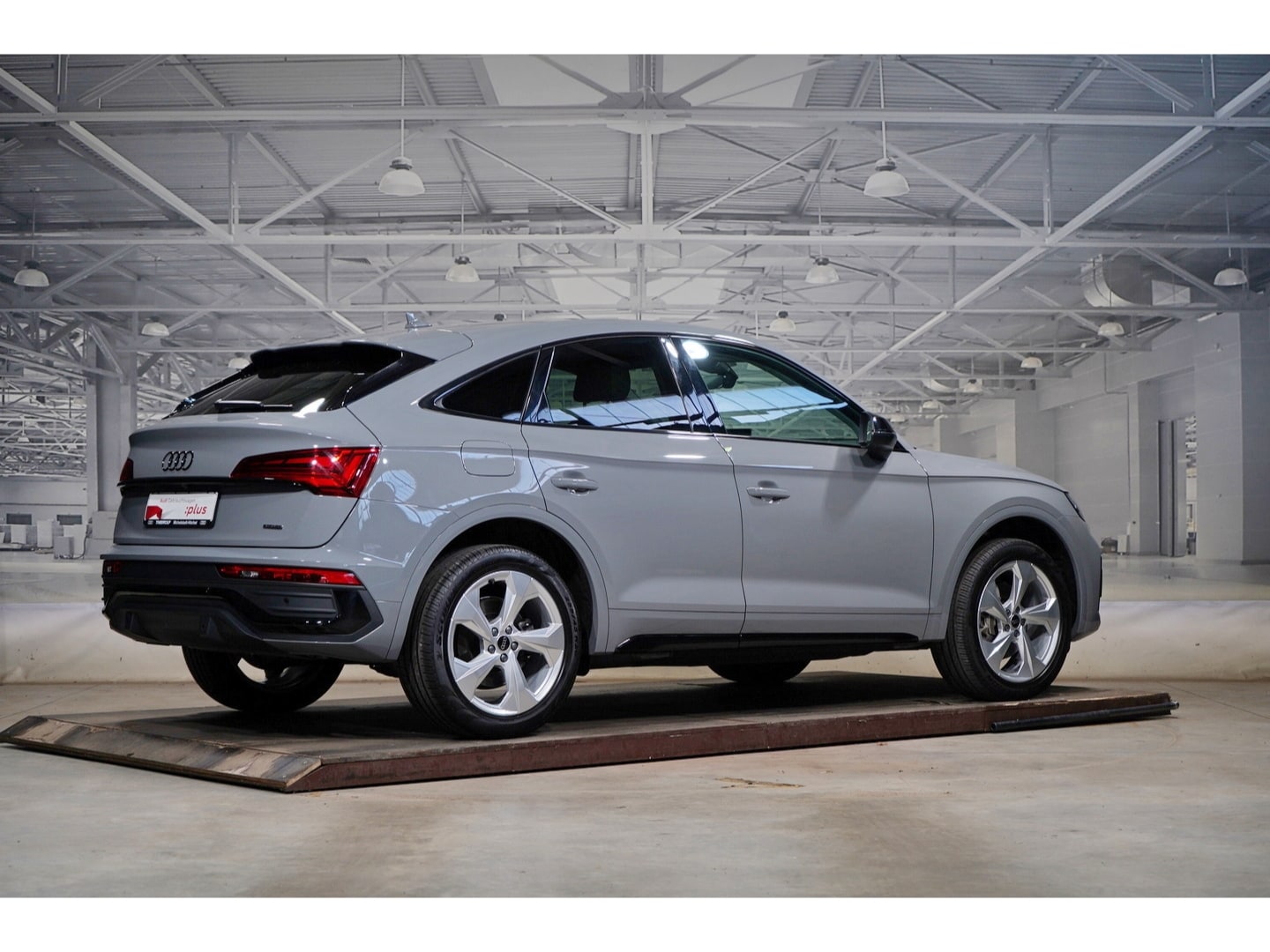 Bild über Audi Q5 Sportback 40 TFSI quattro S tronic - für weitere Informationen kontaktieren Sie den Audi Partner