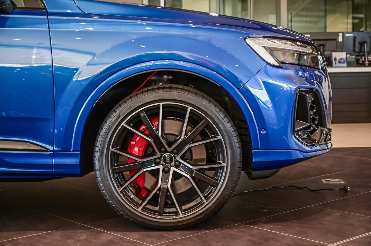 Image about Audi SQ7 TFSI quattro tiptronic