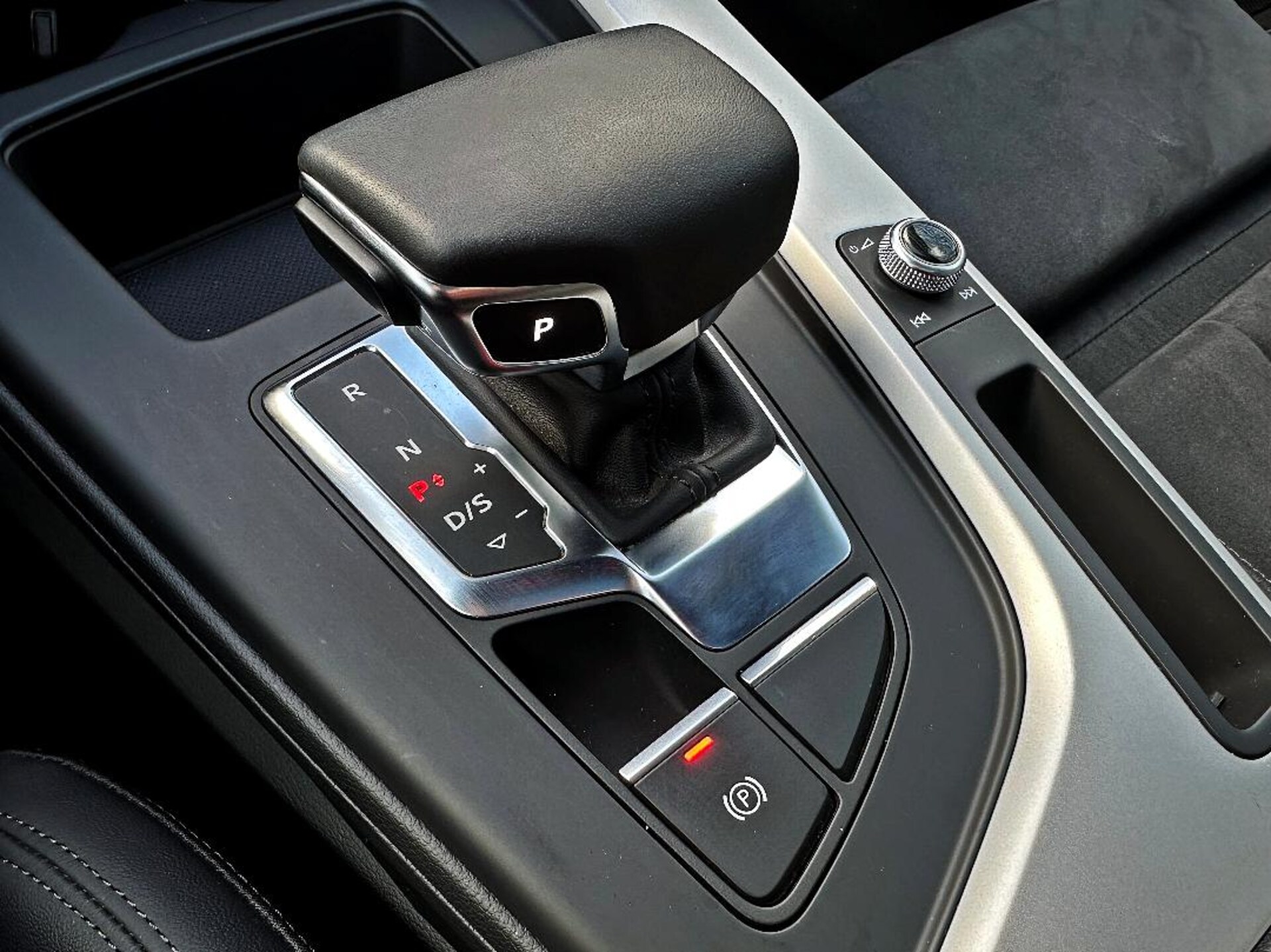 Audi A4 Avant S line