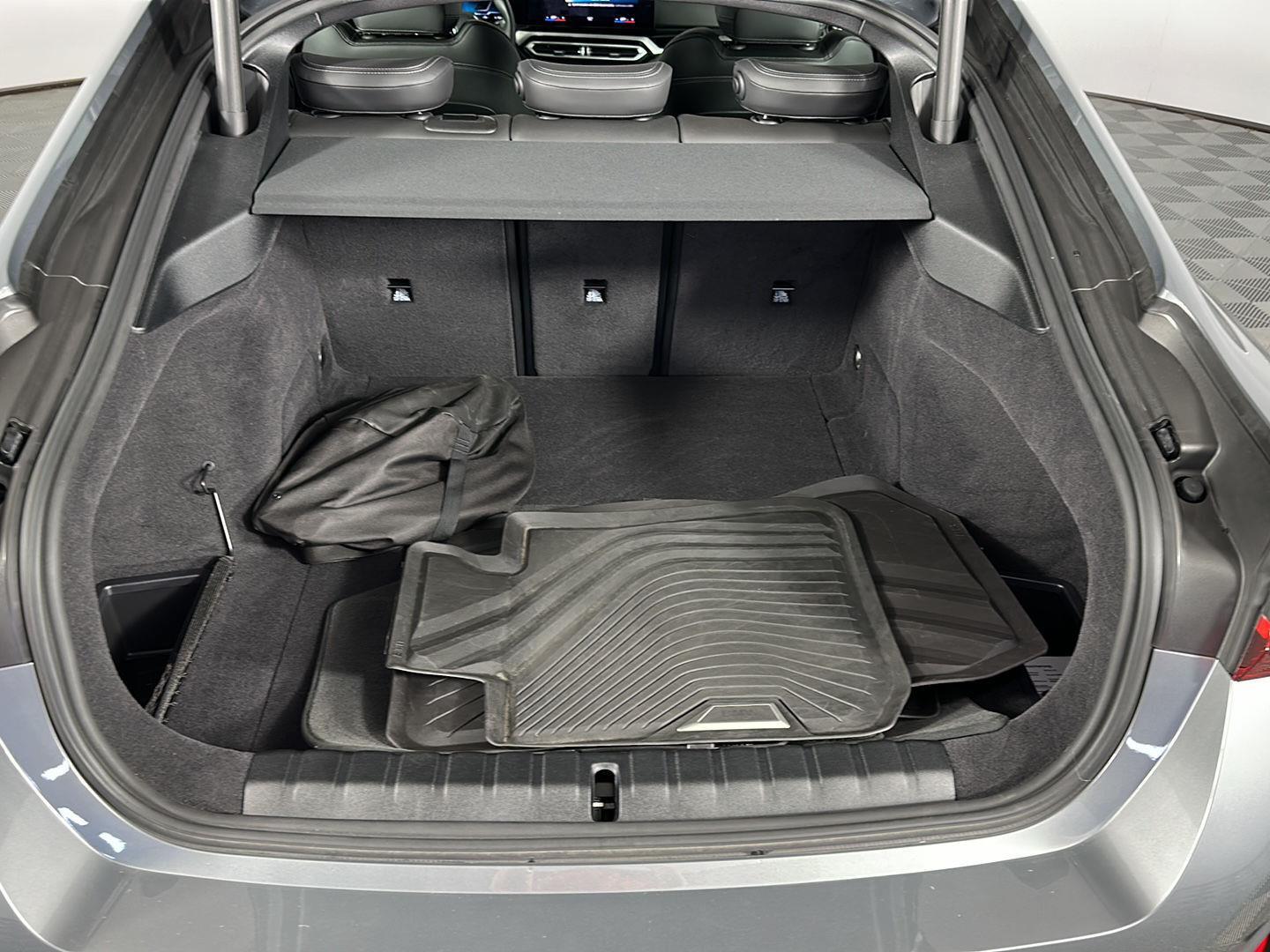 2023 BMW i4 10