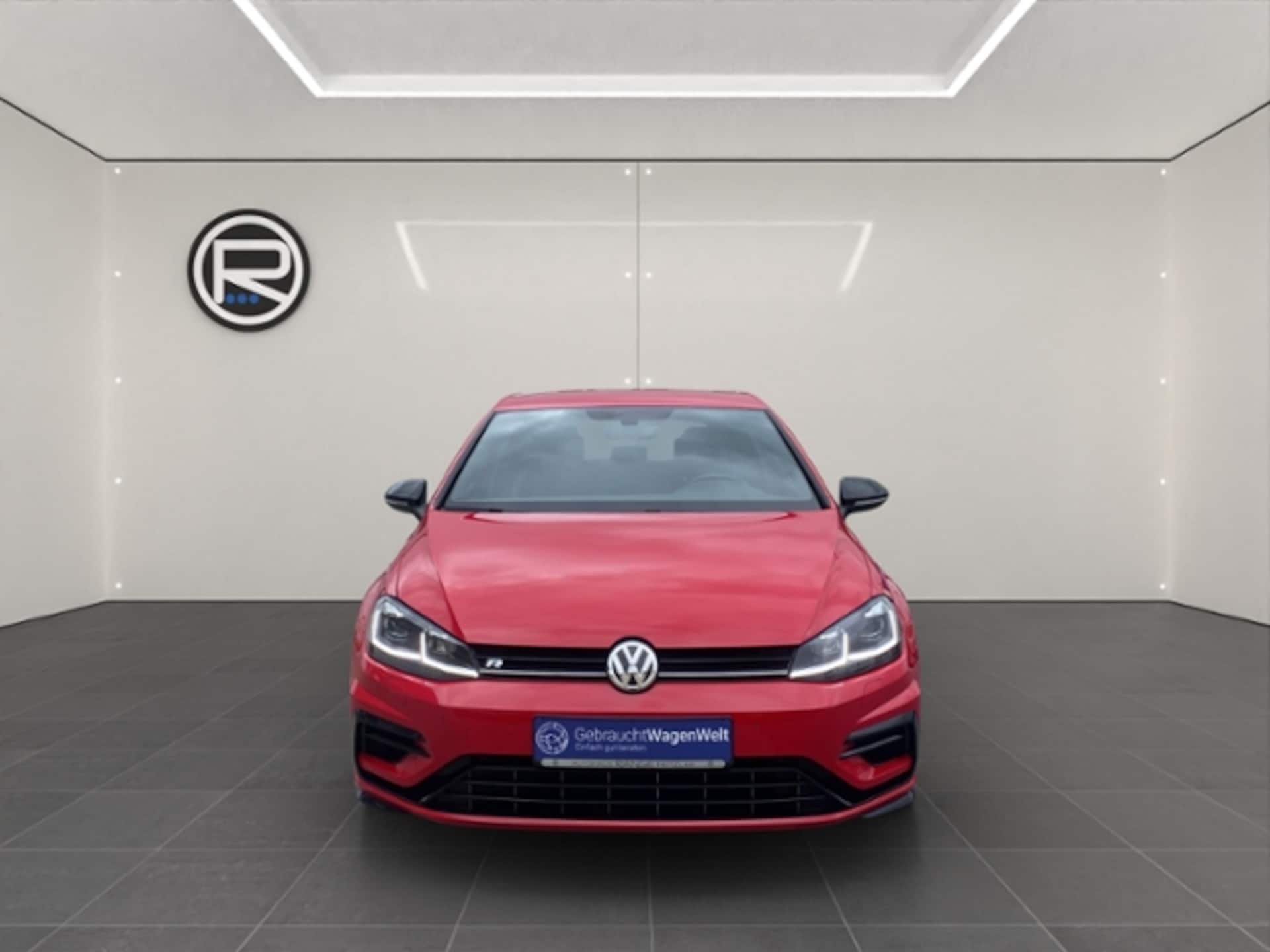 Volkswagen Golf R