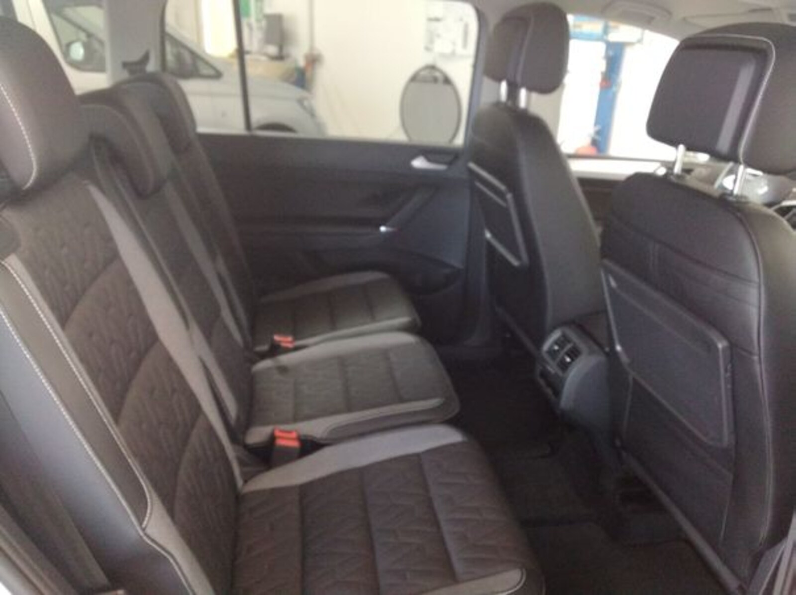 Volkswagen Touran – Bild 7