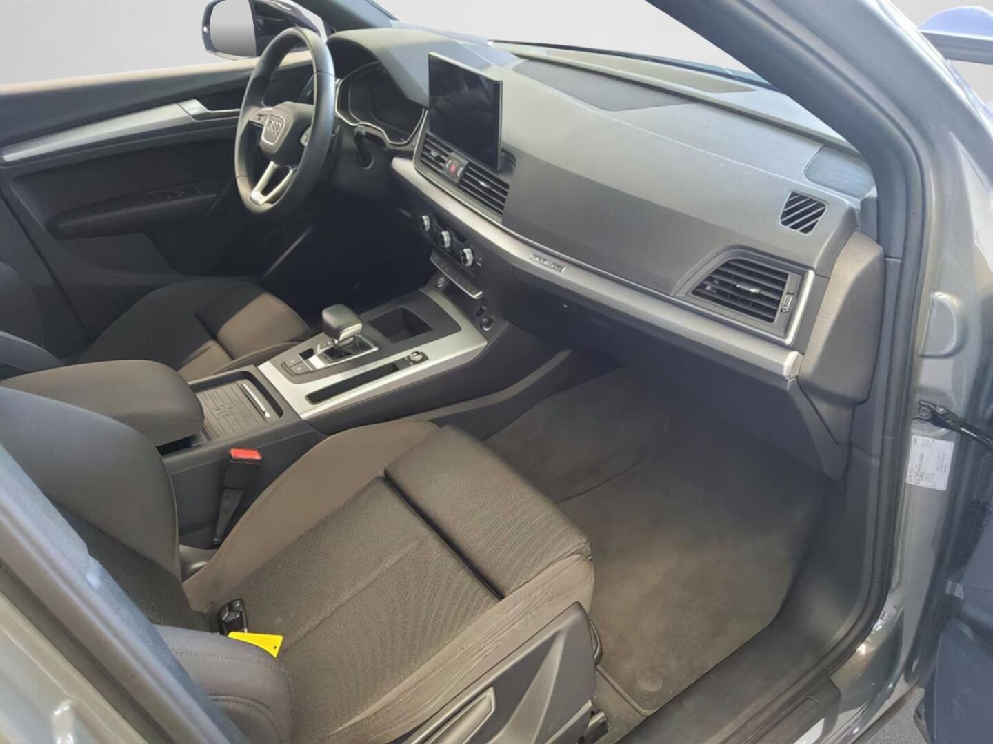 Bild über Audi Q5 Sportback 40 TFSI quattro S tronic - für weitere Informationen kontaktieren Sie den Audi Partner