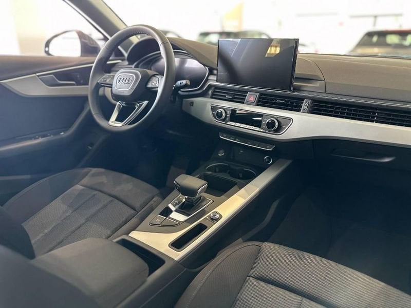 Immagine di Audi A4 Avant Business Advanced 30 TDI 100 kW (136 CV) S tronic - Vista: for more details contact your dealer