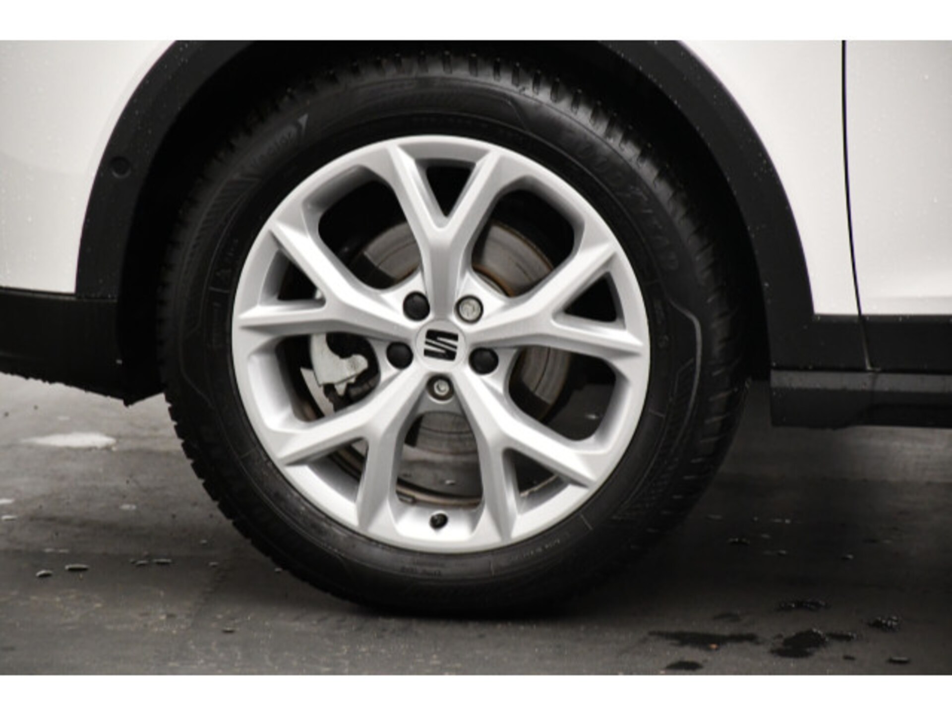 SEAT Arona FR
