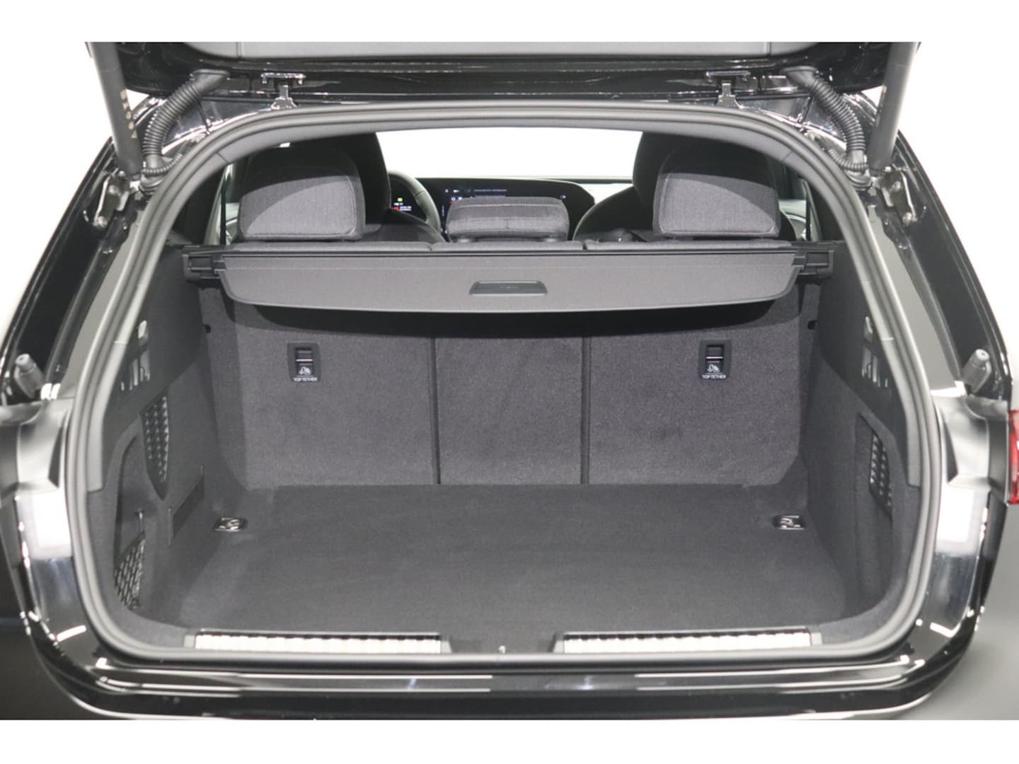 Bild über Audi A5 Avant TDI quattro 150 kW S tronic - für weitere Informationen kontaktieren Sie den Audi Partner
