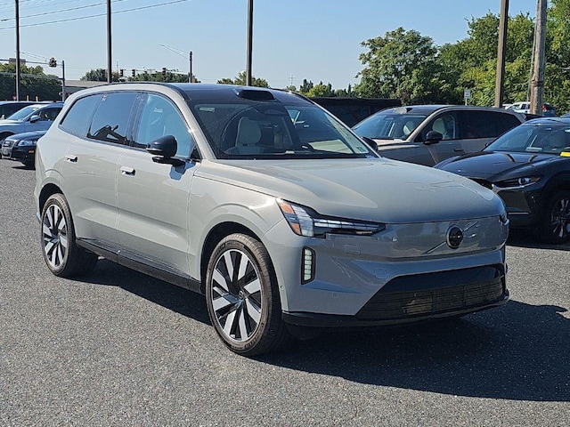 Photo of 2025 Volvo EX90
