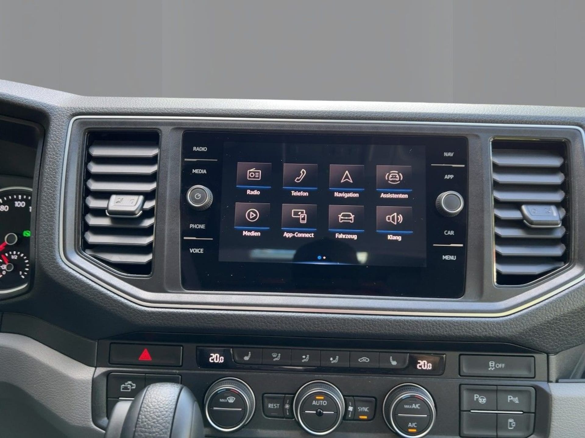Volkswagen Grand California 680