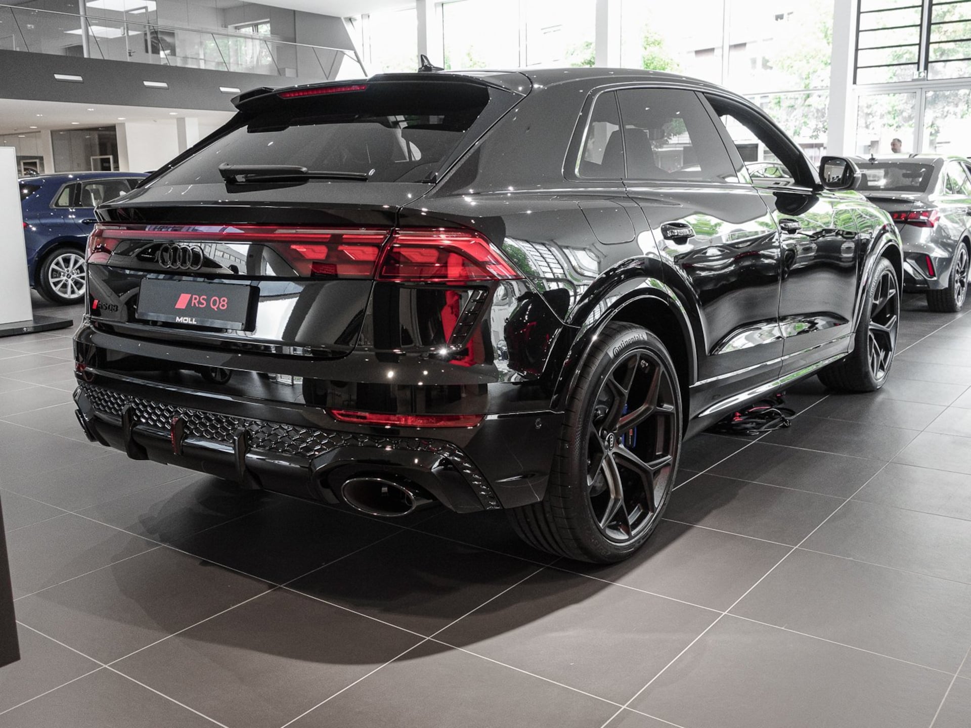 Audi RS Q8 SUV performance