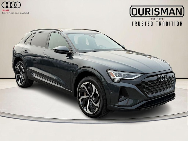 Photo of 2024 Audi Q8 e-tron