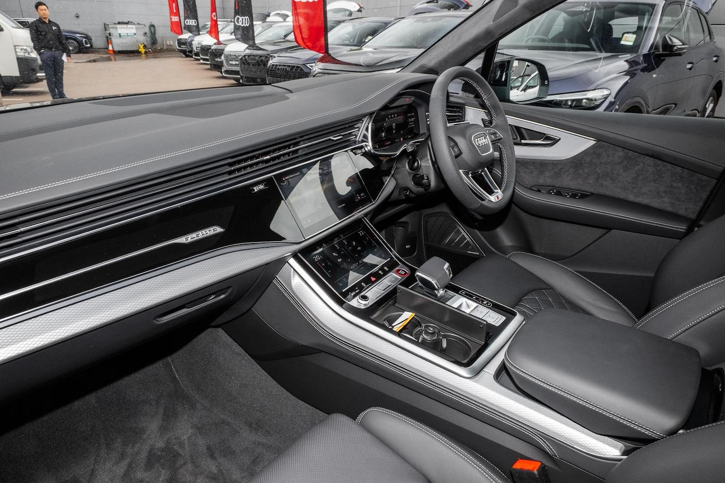 Image about Audi SQ7 SUV TFSI quattro tiptronic
