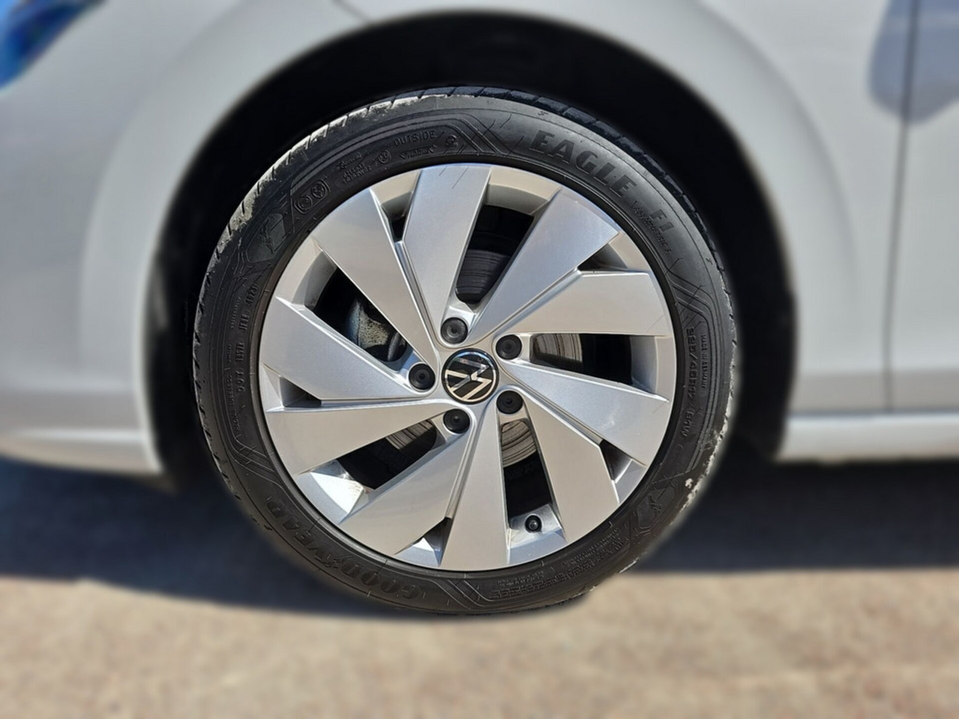 Volkswagen Golf Life