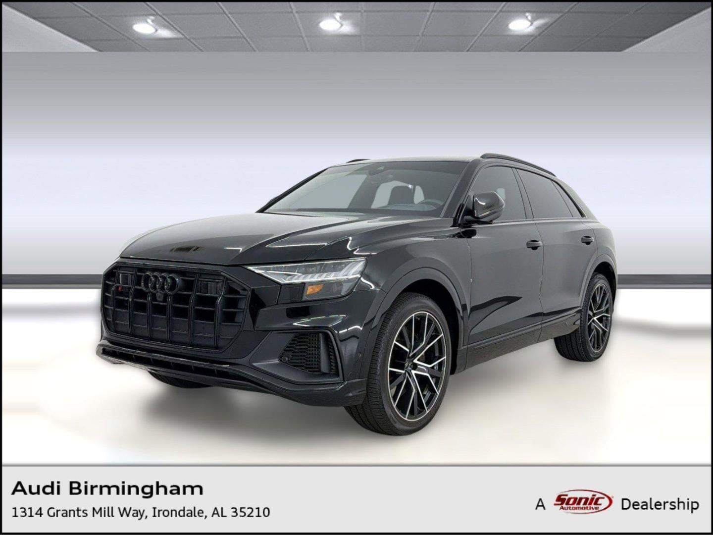 2023 Audi SQ8 Prestige's photo