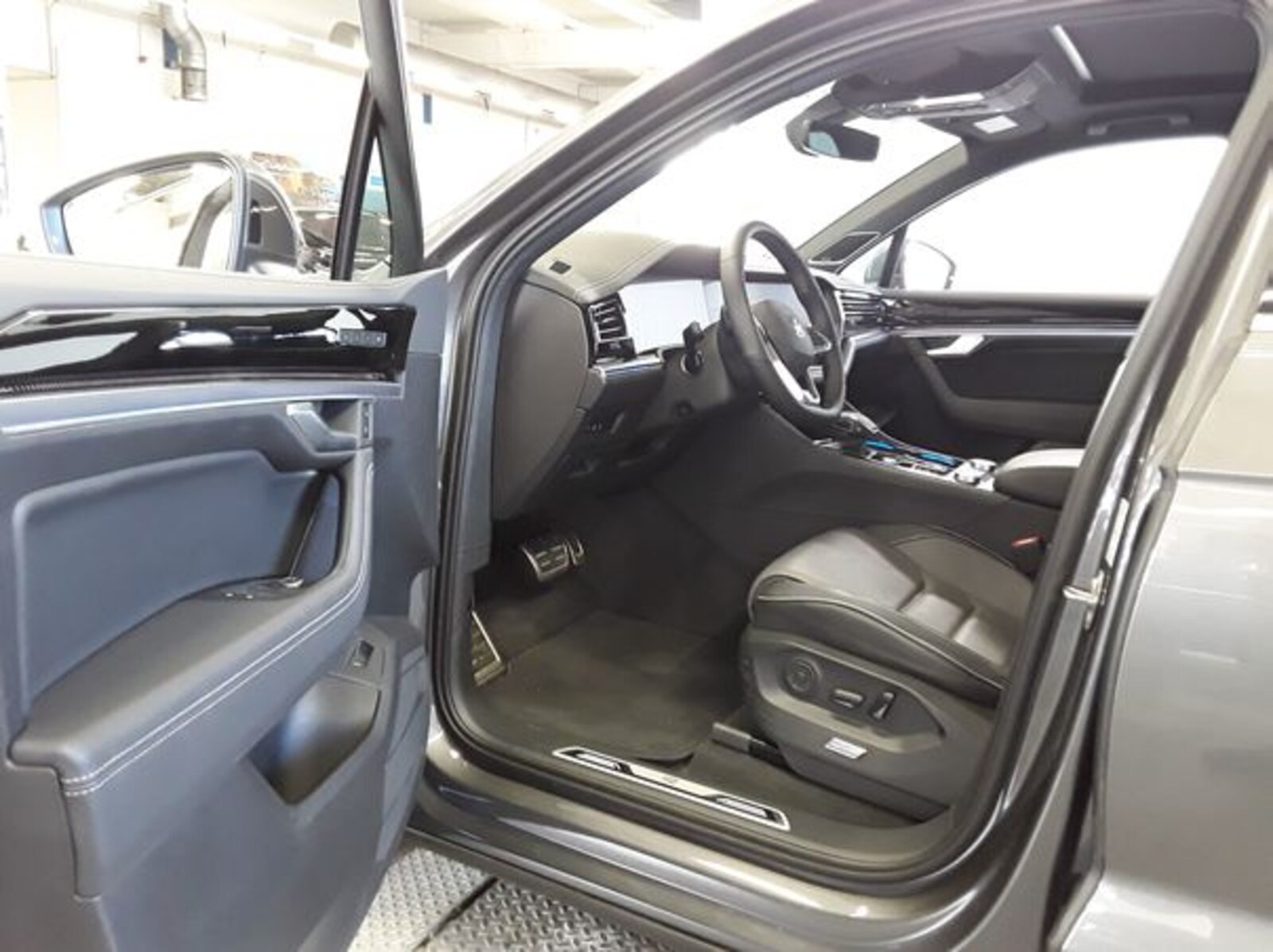 Volkswagen Touareg – Bild 4