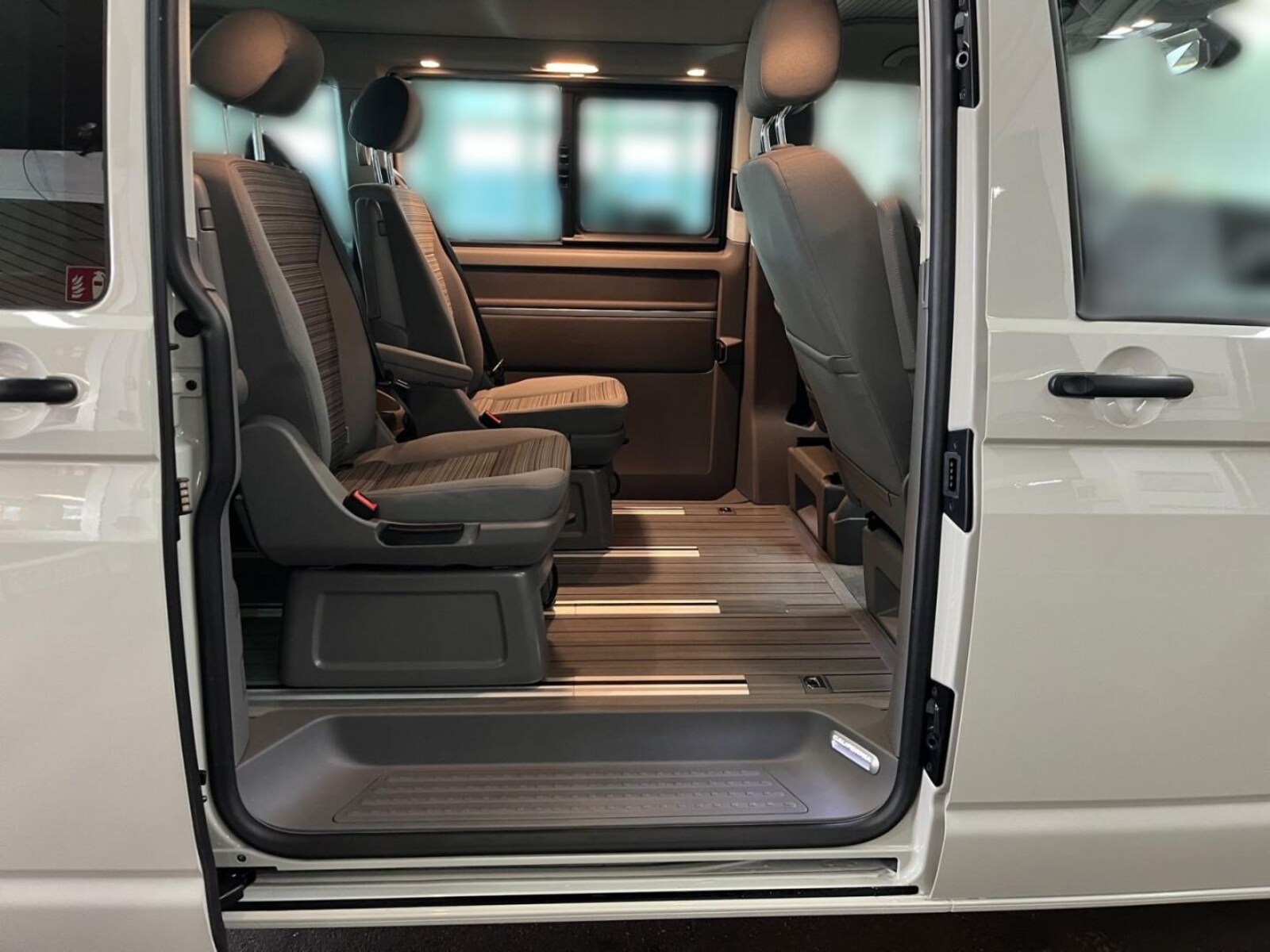 Volkswagen T6.1 California – Bild 17