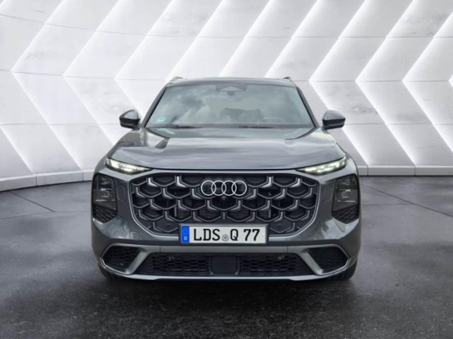Bild über Audi Q7 SUV TDI quattro 220 kW tiptronic - für weitere Informationen kontaktieren Sie den Audi Partner