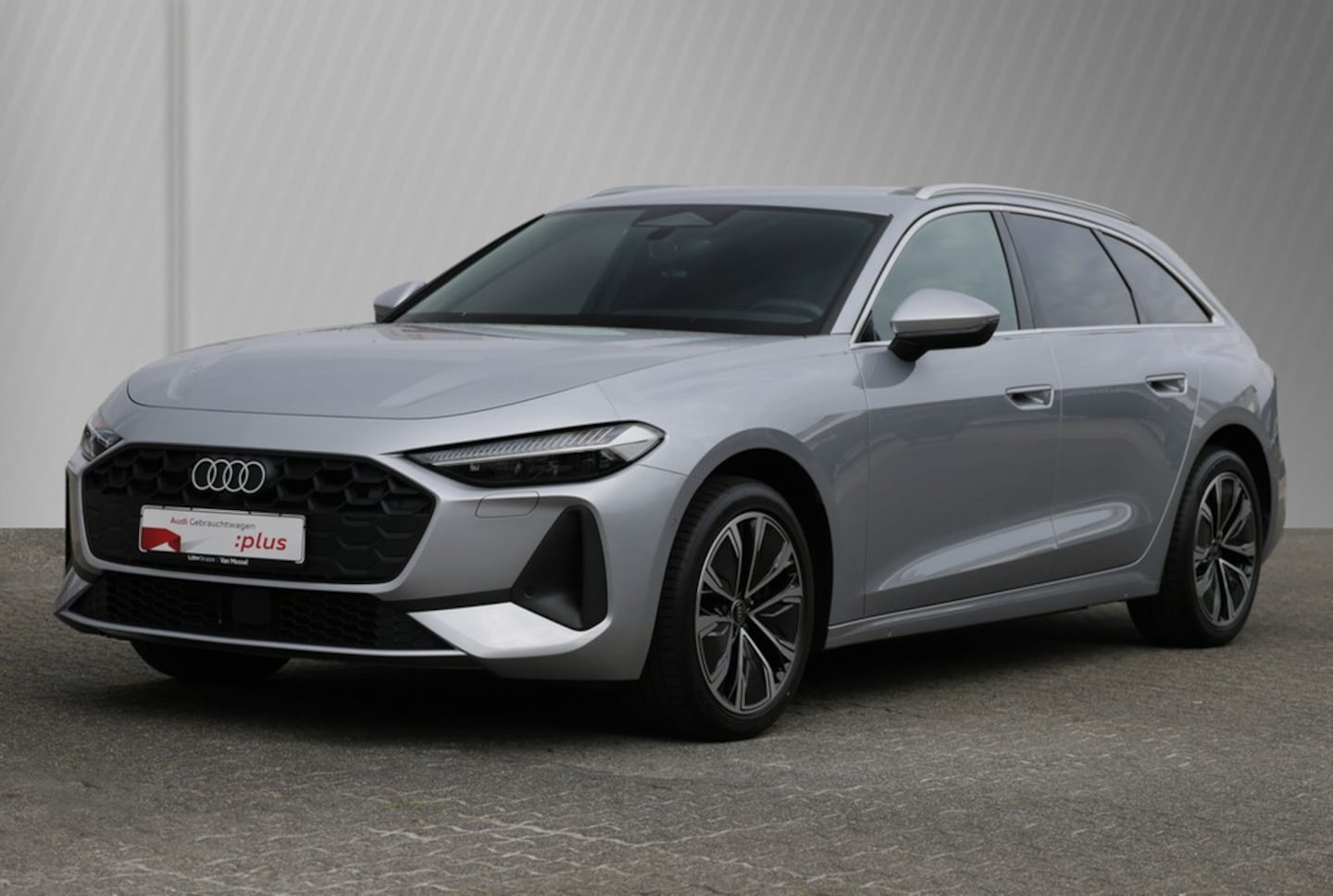 Bild über Audi A5 Avant TFSI 110 kW S tronic - für weitere Informationen kontaktieren Sie den Audi Partner