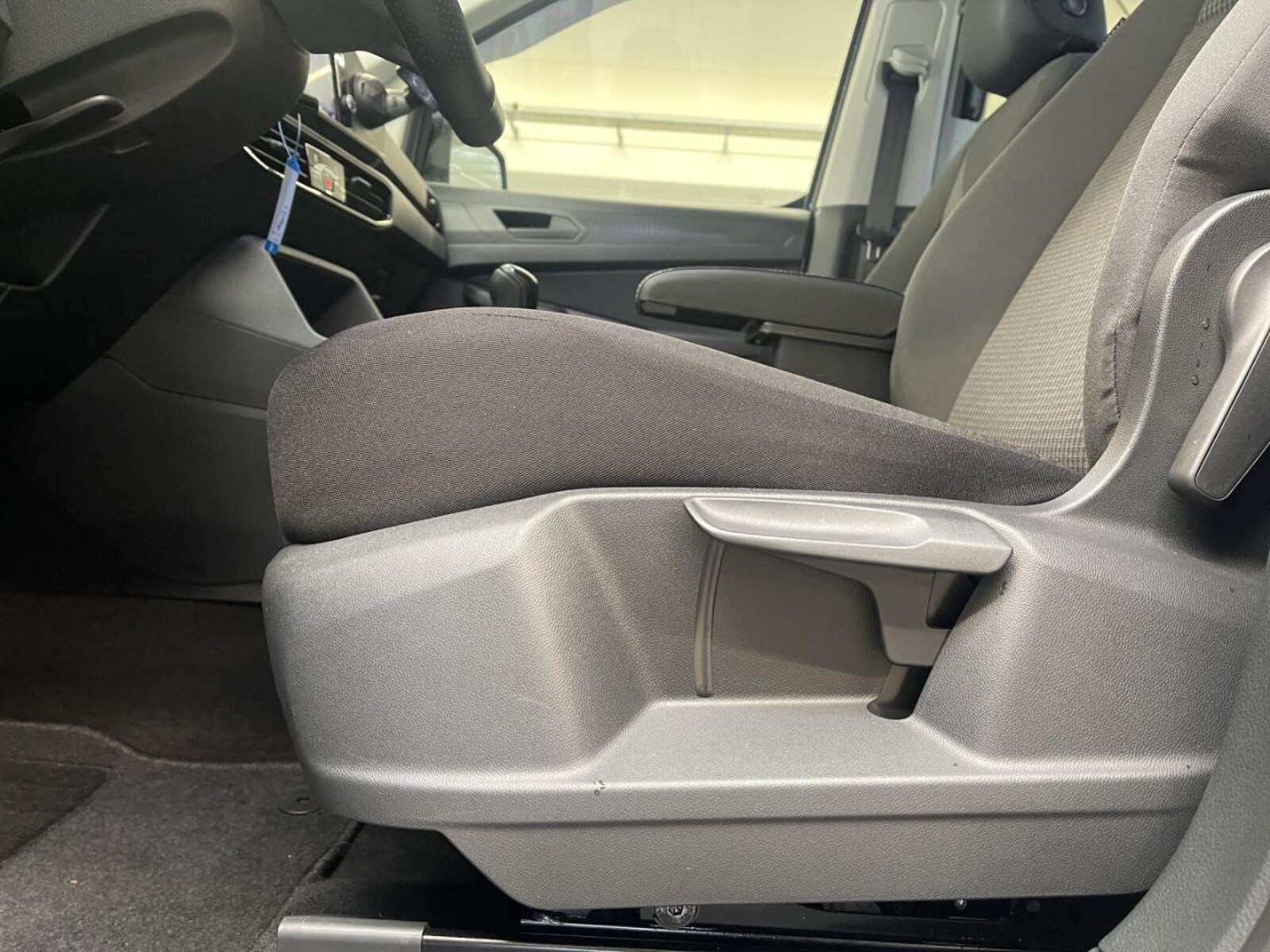 Volkswagen Caddy Kombi – Bild 10