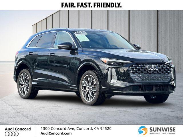 2025 Audi Q5 40 Premium Plus's photo